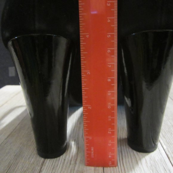 KENNETH COLE - Black Suede/Patent Leather Stack Heels with Ankle Straps - Sz 9.5 - Picture 6 of 10